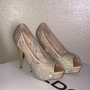 NEW Women’s 8 peep toe sparkle rhinestone heels